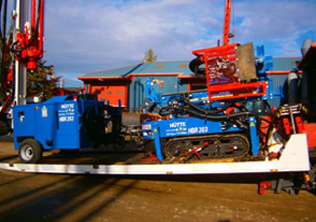 Hutte 203 Wireless operates arrives in UK - Colets Piling - Piling Contractor